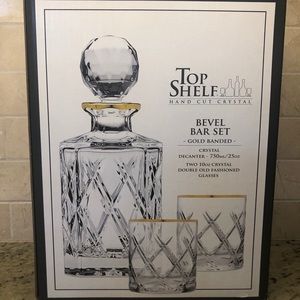 Crystal Decanter with two glasses